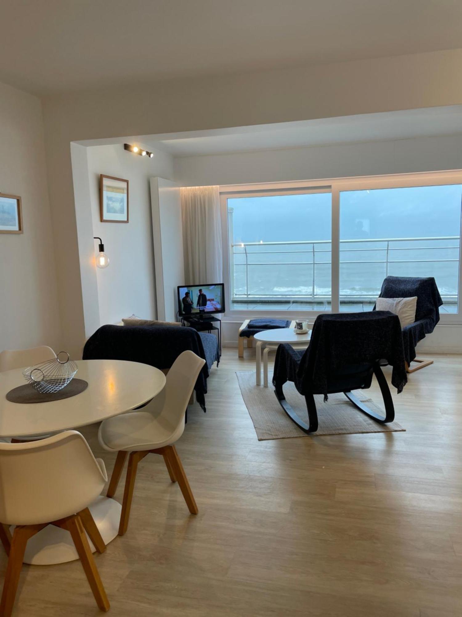 Penthouse On The Belgian Coast With Sea & Landscape Views Apartment Wenduine Exterior photo